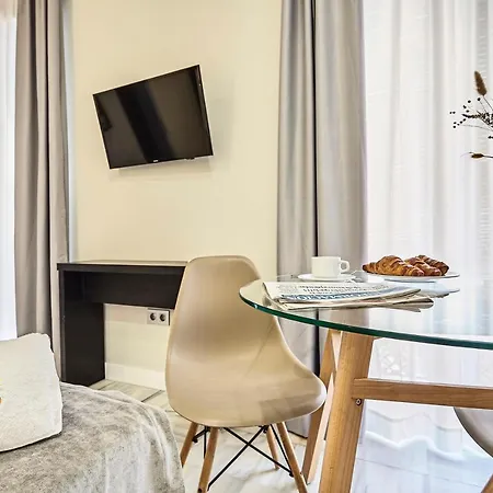 Hello Aparthotel